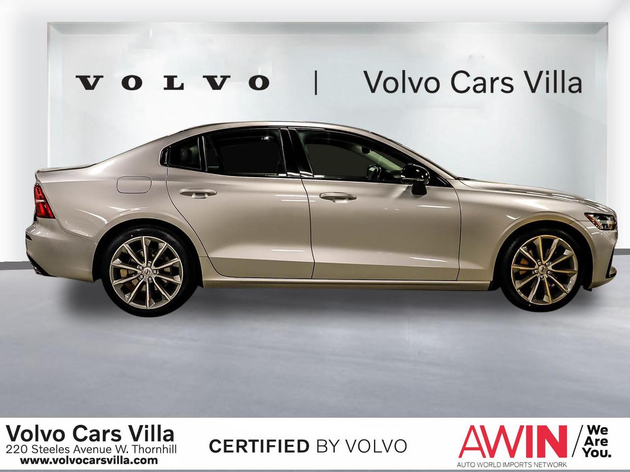 2021 Volvo S60 T5 AWD Momentum Photo