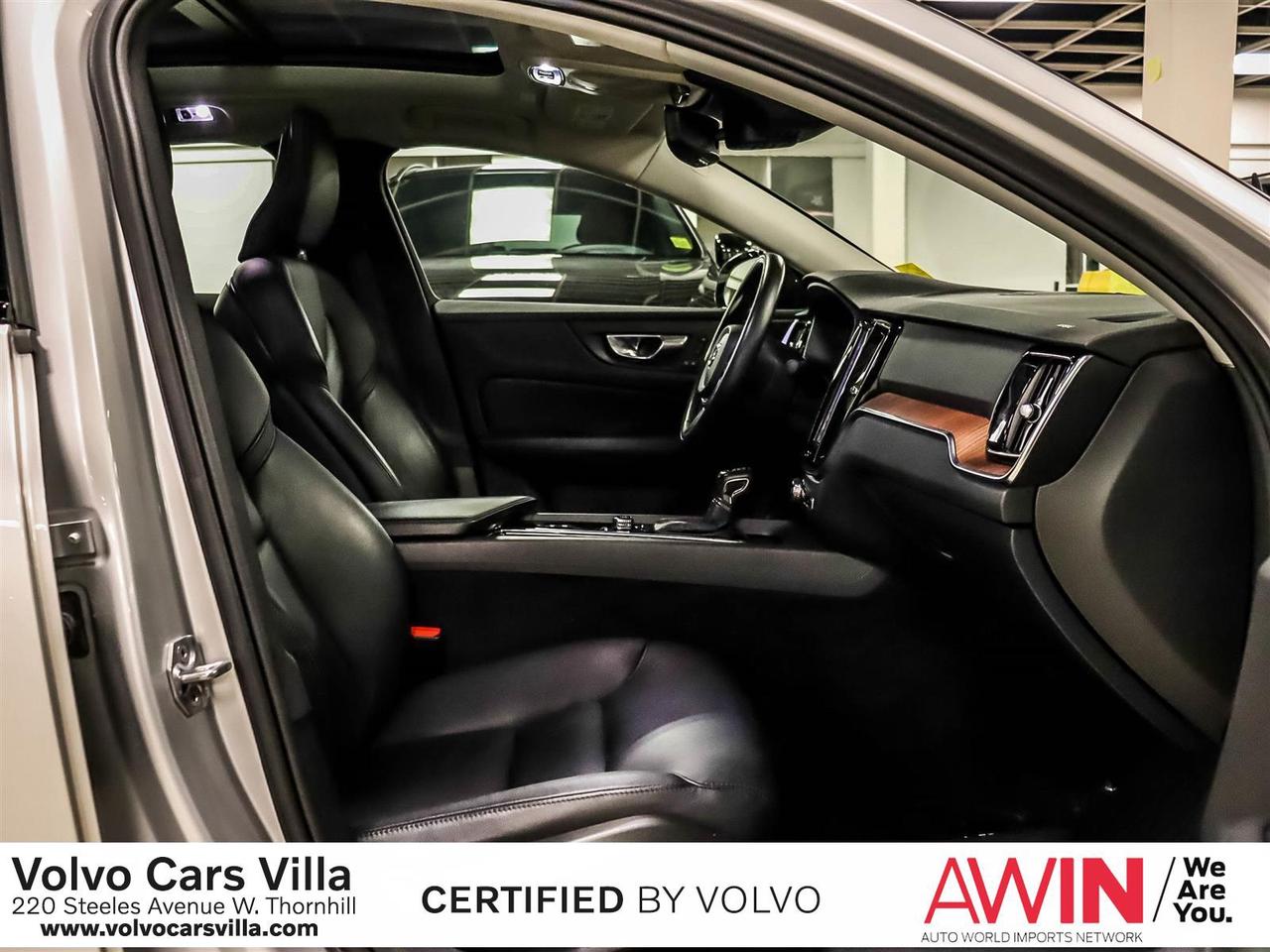 2021 Volvo S60 T5 AWD Momentum Photo