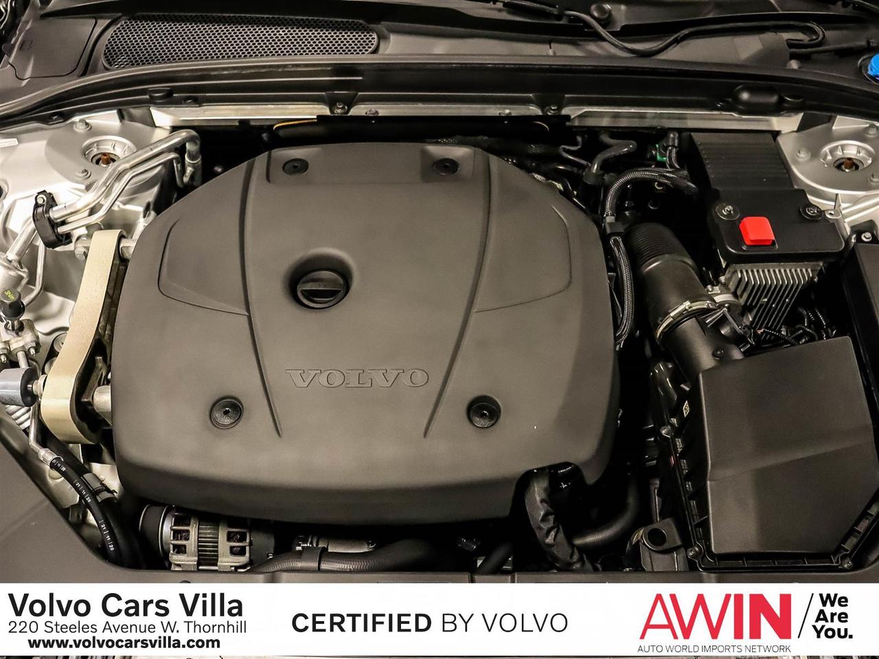 2021 Volvo S60 T5 AWD Momentum Photo