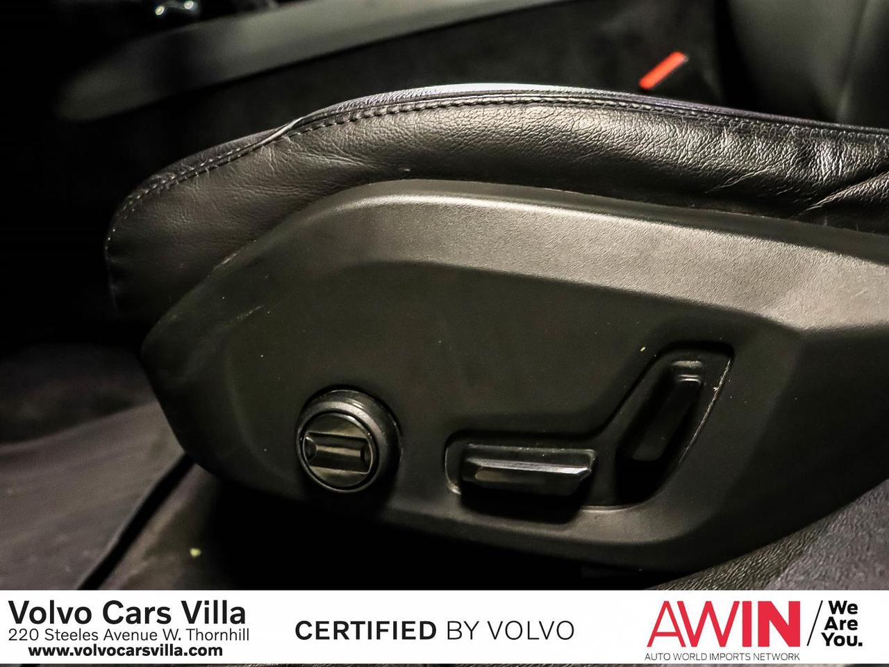 2021 Volvo S60 T5 AWD Momentum Photo