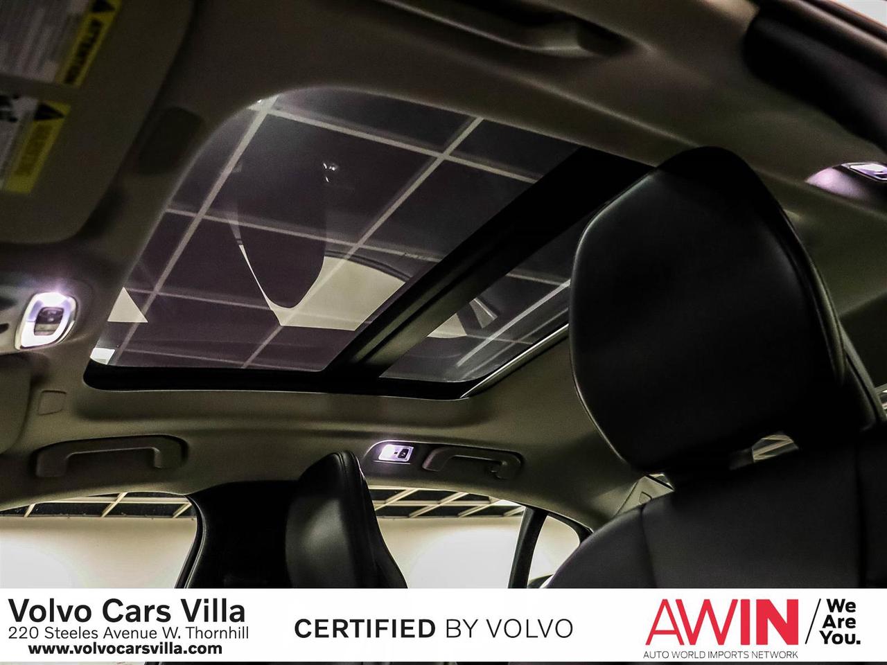 2021 Volvo S60 T5 AWD Momentum Photo