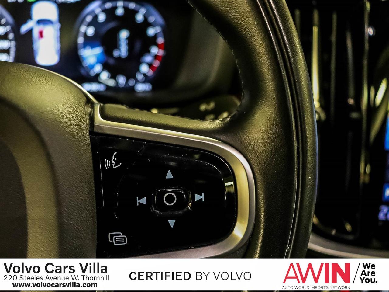 2021 Volvo S60 T5 AWD Momentum Photo