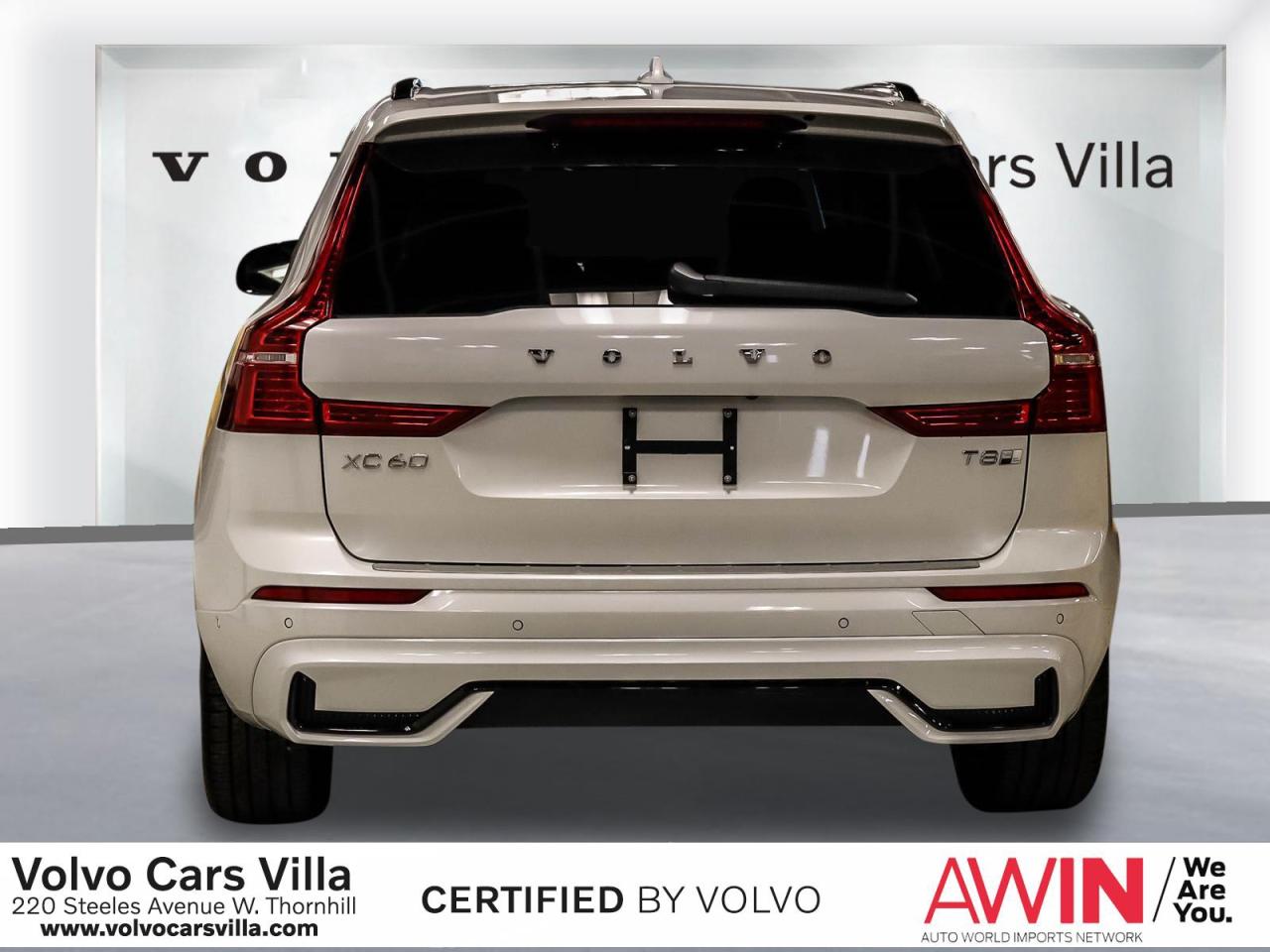 2025 Volvo XC60 Plug-In Hybrid T8 AWD Ultra Dark Theme Photo