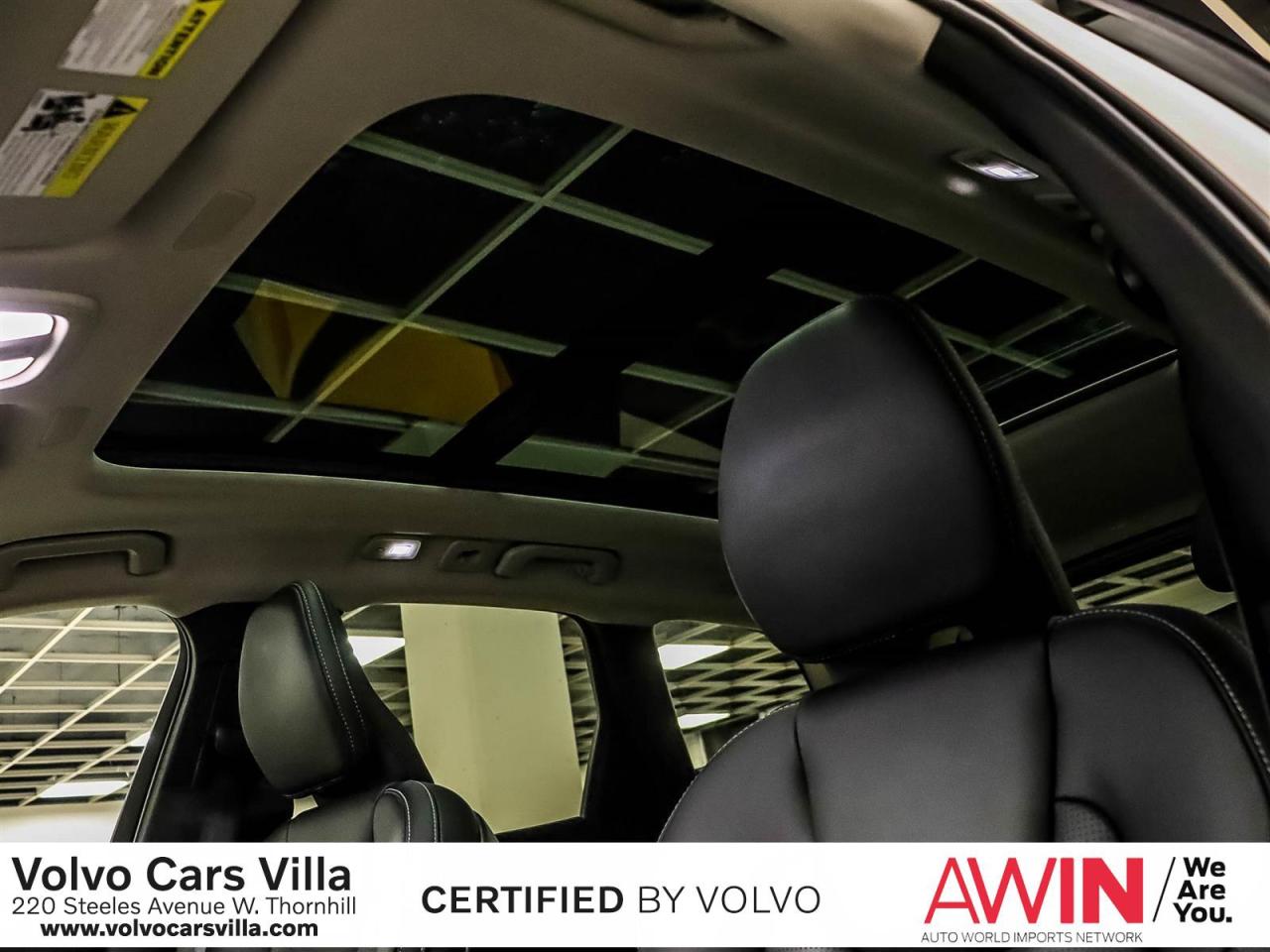 2025 Volvo XC60 Plug-In Hybrid T8 AWD Ultra Dark Theme Photo