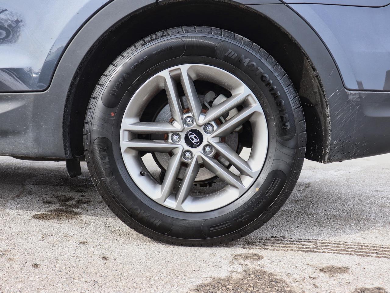 2018 Hyundai Santa Fe Base Photo