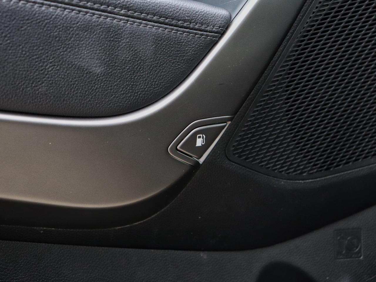 2018 Hyundai Santa Fe Base Photo