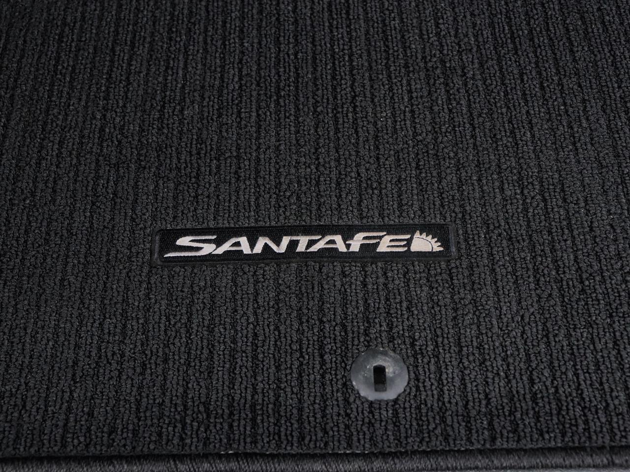 2018 Hyundai Santa Fe Base Photo