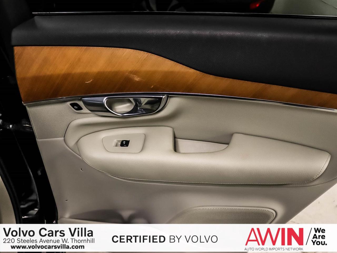 2022 Volvo XC90 T6 AWD Momentum (7-Seat) Photo