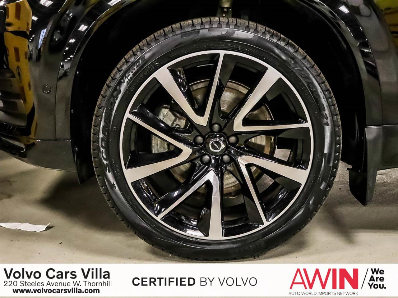 2022 Volvo XC90 T6 AWD Momentum (7-Seat) Photo