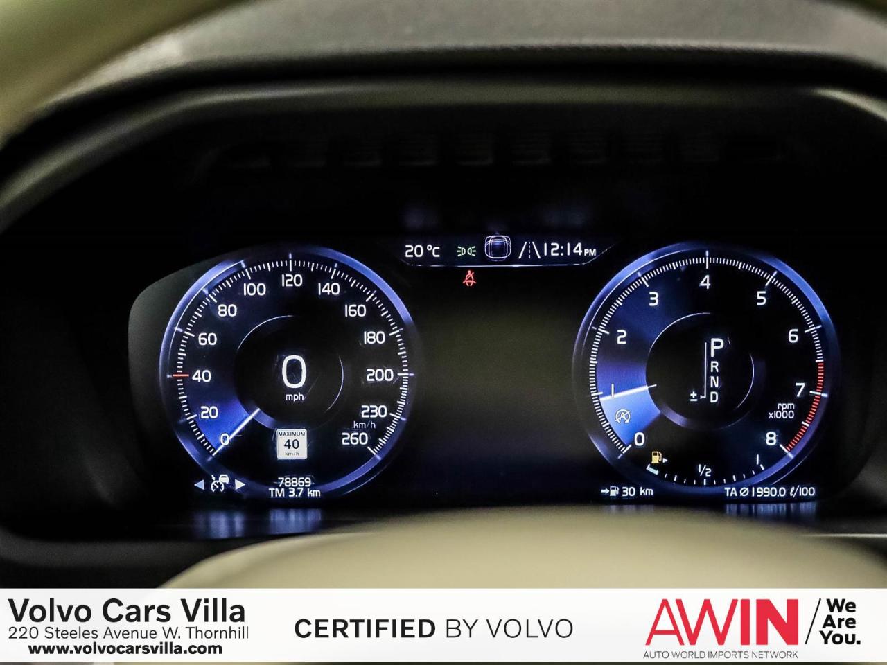 2022 Volvo XC90 T6 AWD Momentum (7-Seat) Photo