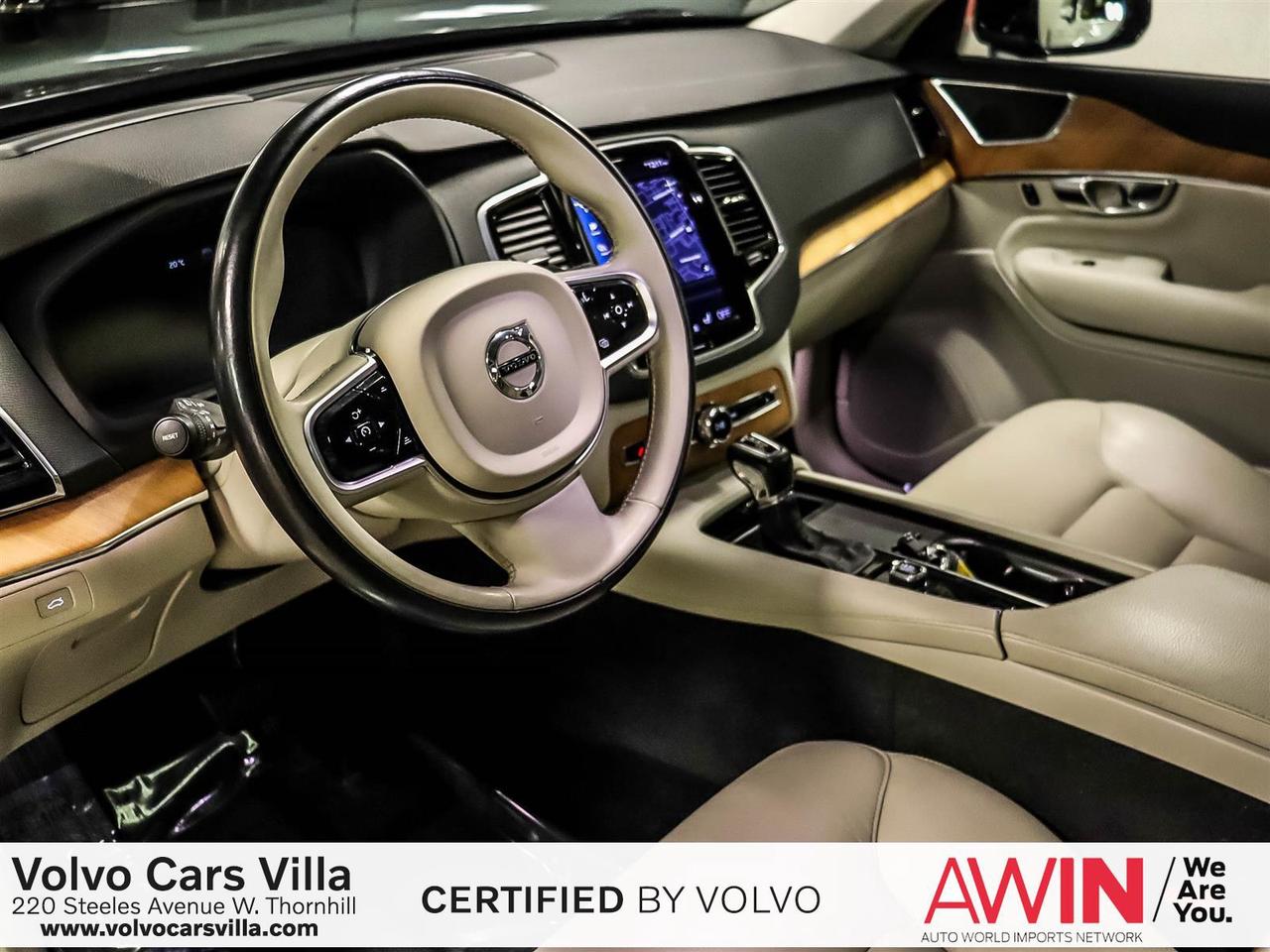 2022 Volvo XC90 T6 AWD Momentum (7-Seat) Photo