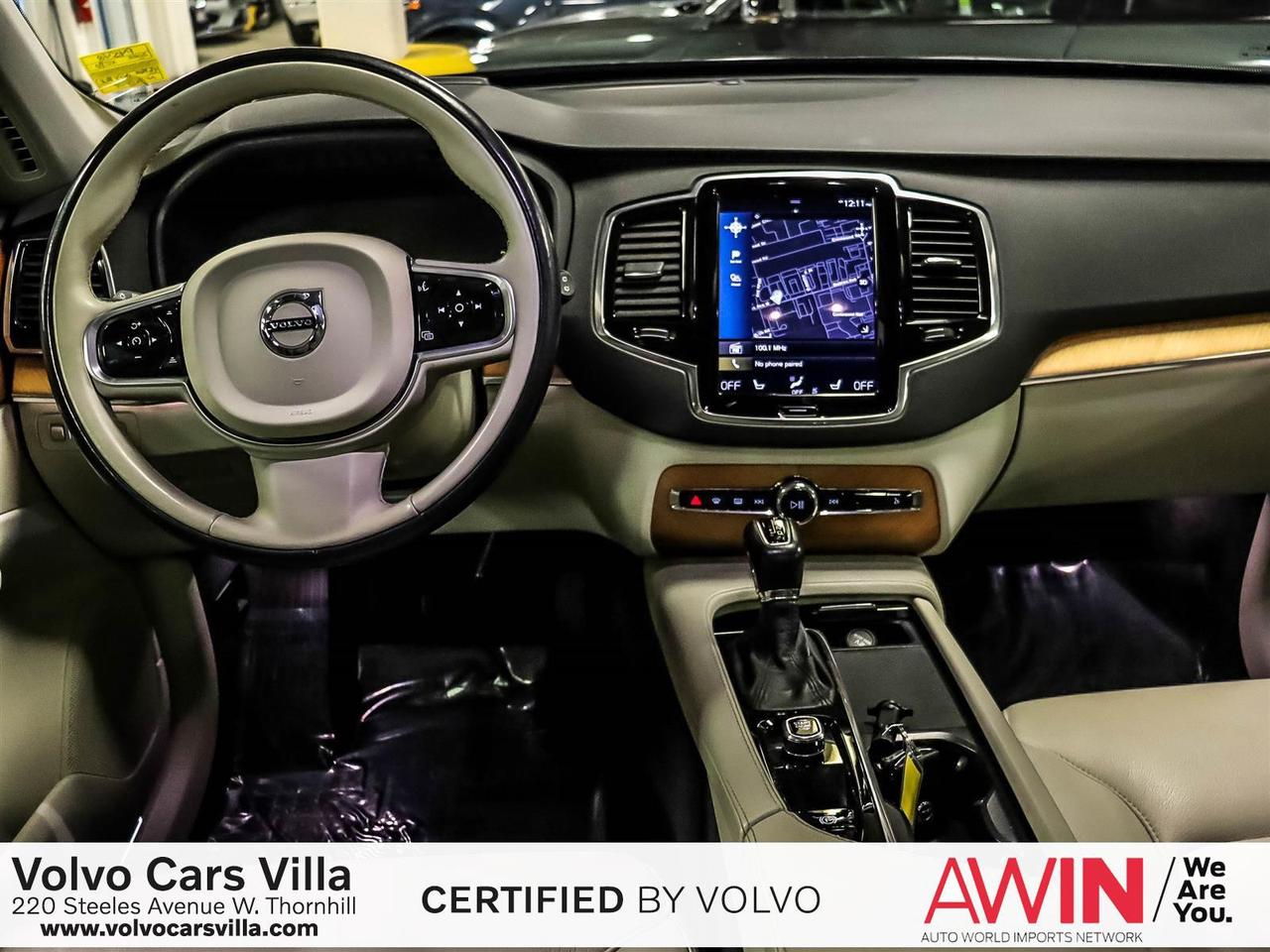 2022 Volvo XC90 T6 AWD Momentum (7-Seat) Photo