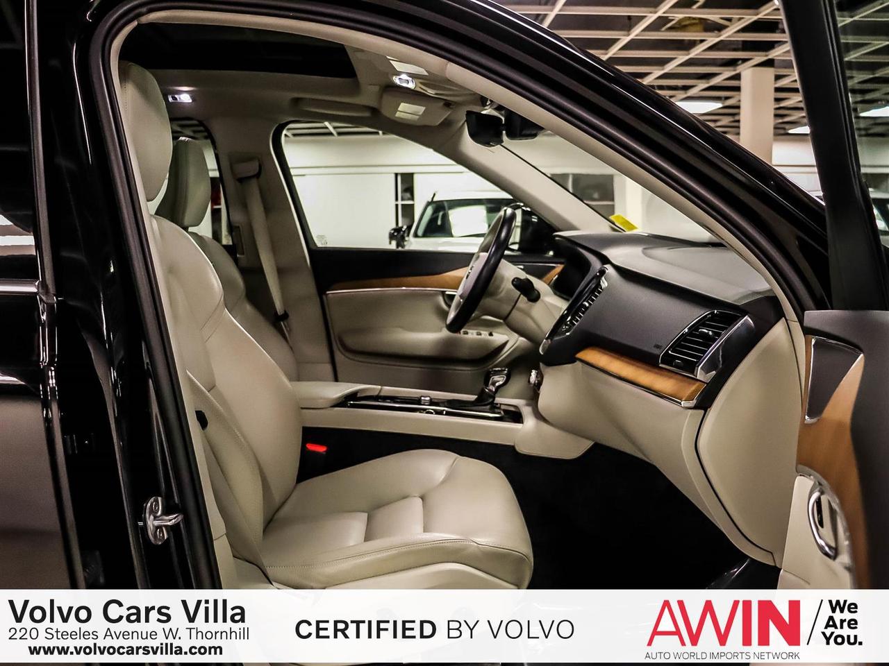 2022 Volvo XC90 T6 AWD Momentum (7-Seat) Photo