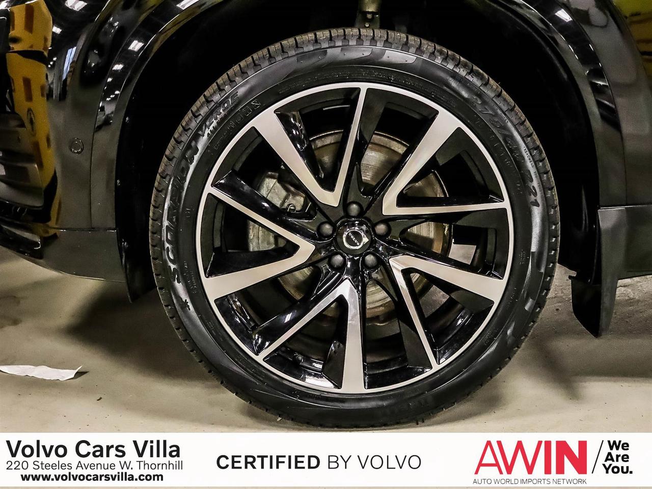 2022 Volvo XC90 T6 AWD Momentum (7-Seat) Photo