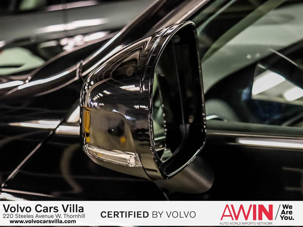 2022 Volvo XC90 T6 AWD Momentum (7-Seat) Photo