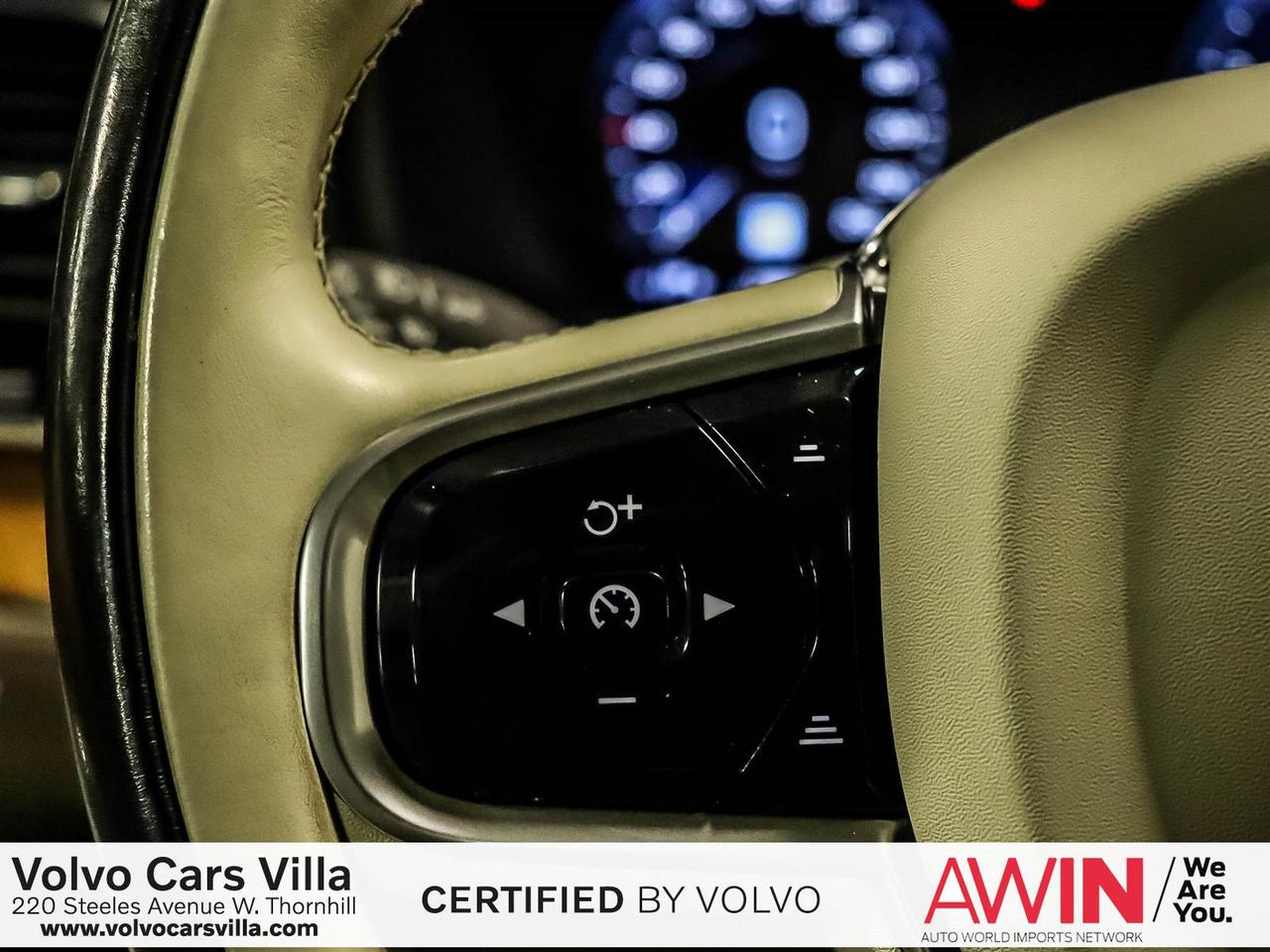 2022 Volvo XC90 T6 AWD Momentum (7-Seat) Photo