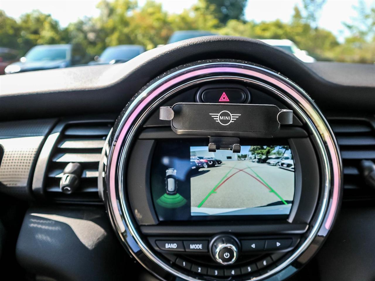 2020 MINI Cooper 5 Door Photo