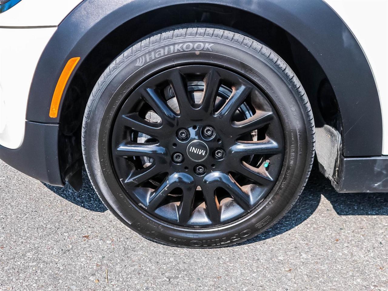 2020 MINI Cooper 5 Door Photo