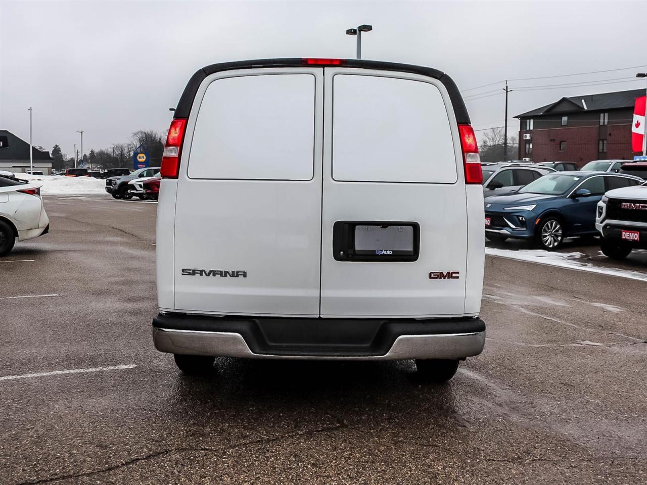 2020 GMC Savana Cargo Van BASE Photo