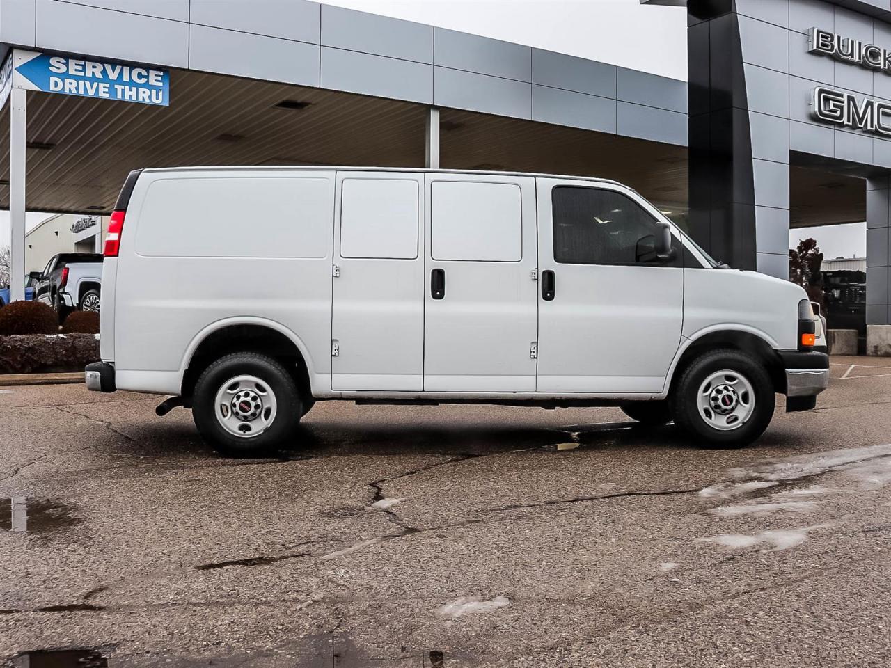 2020 GMC Savana Cargo Van BASE Photo