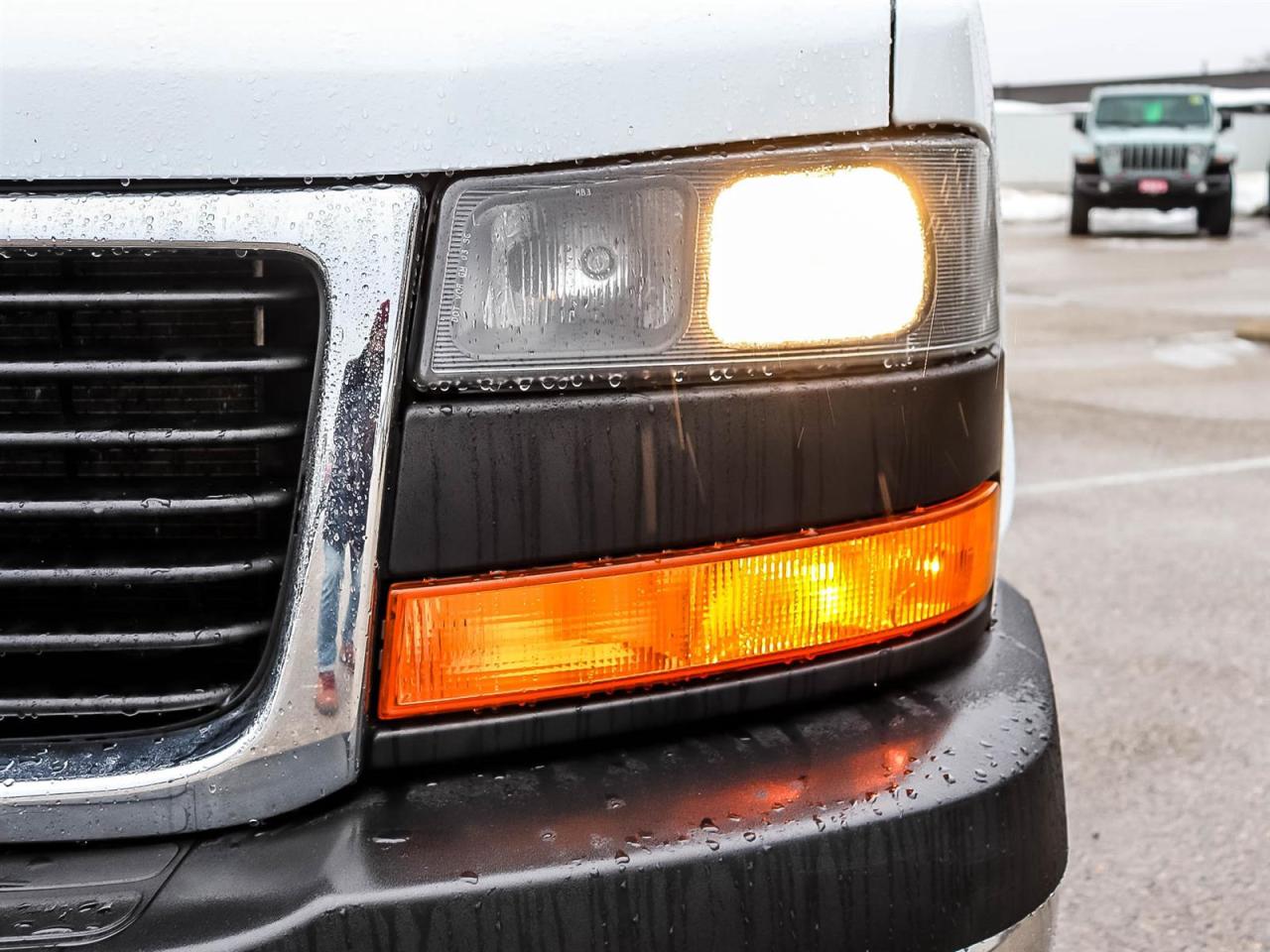 2020 GMC Savana Cargo Van BASE Photo