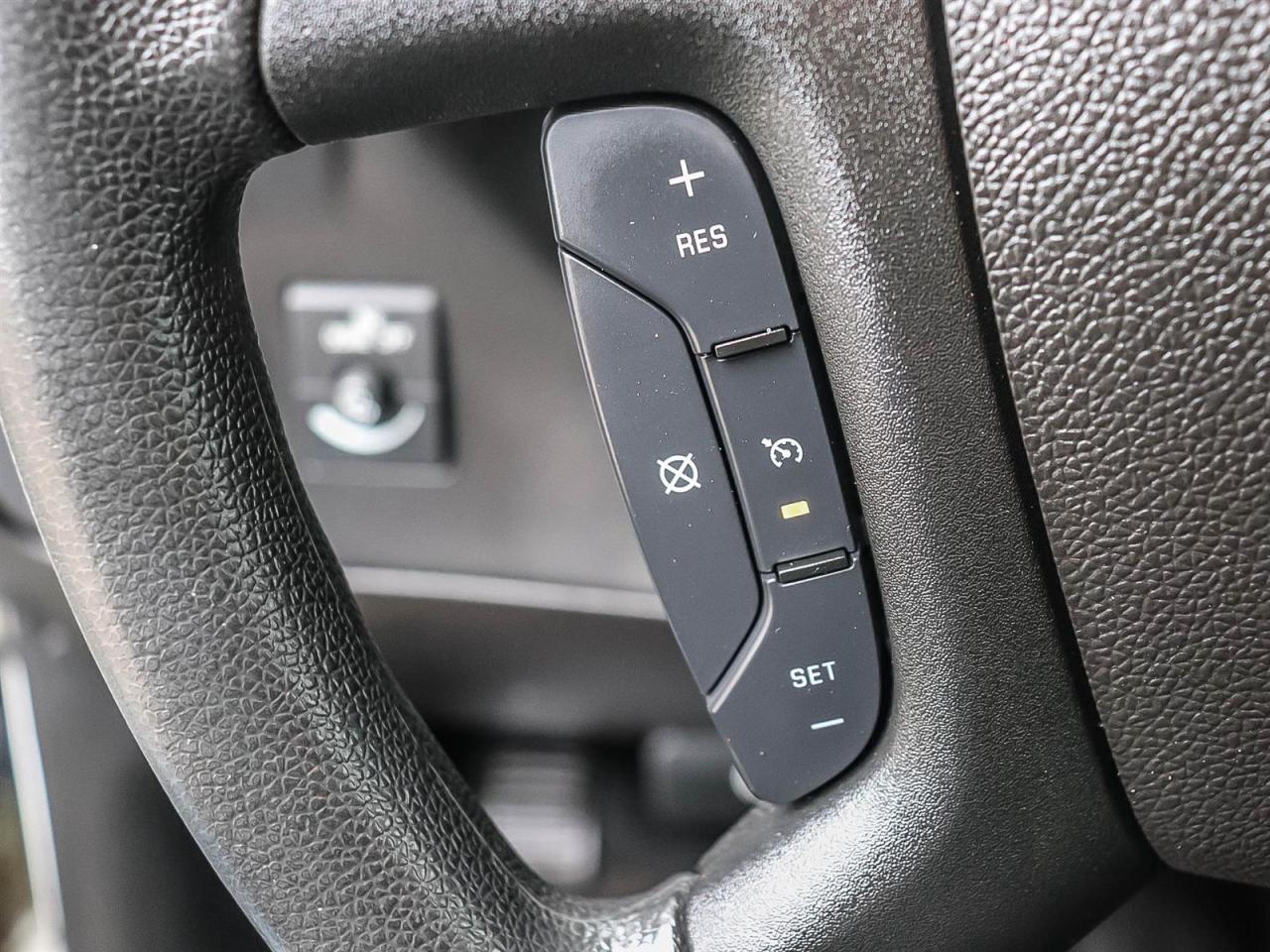 2020 GMC Savana Cargo Van BASE Photo