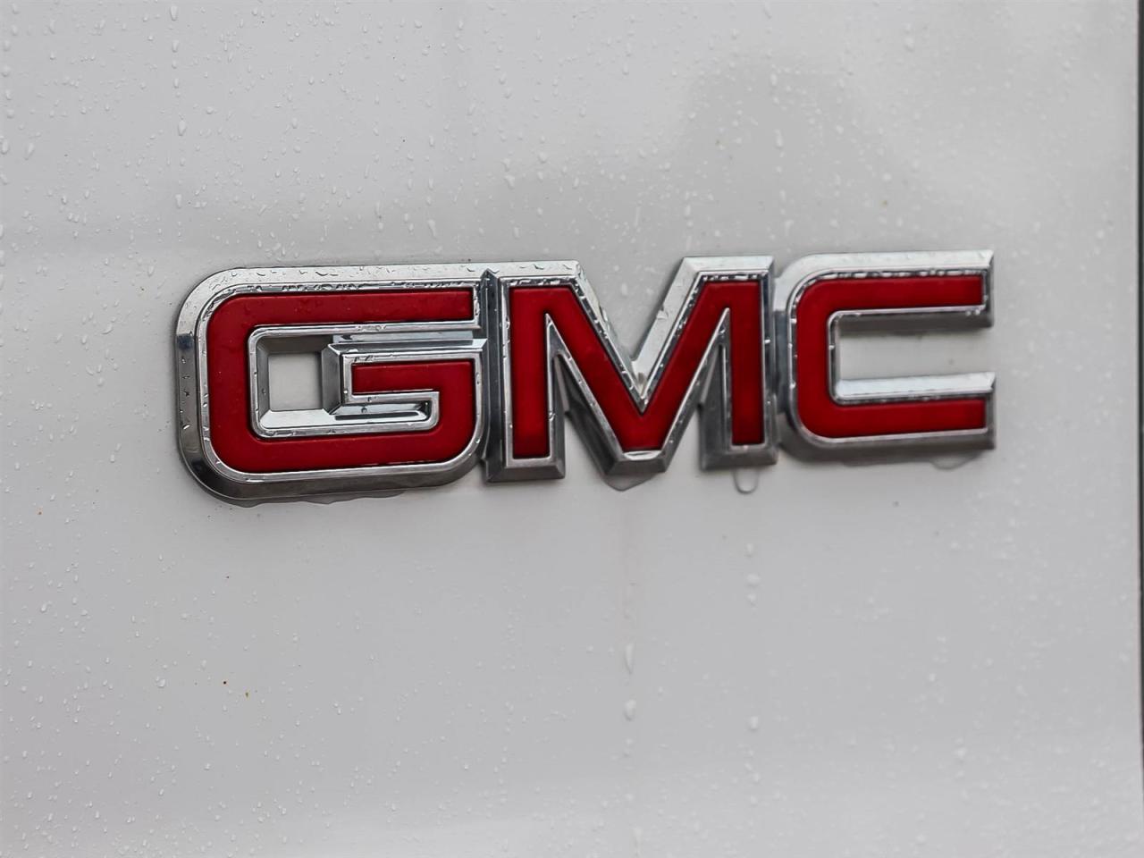 2020 GMC Savana Cargo Van BASE Photo