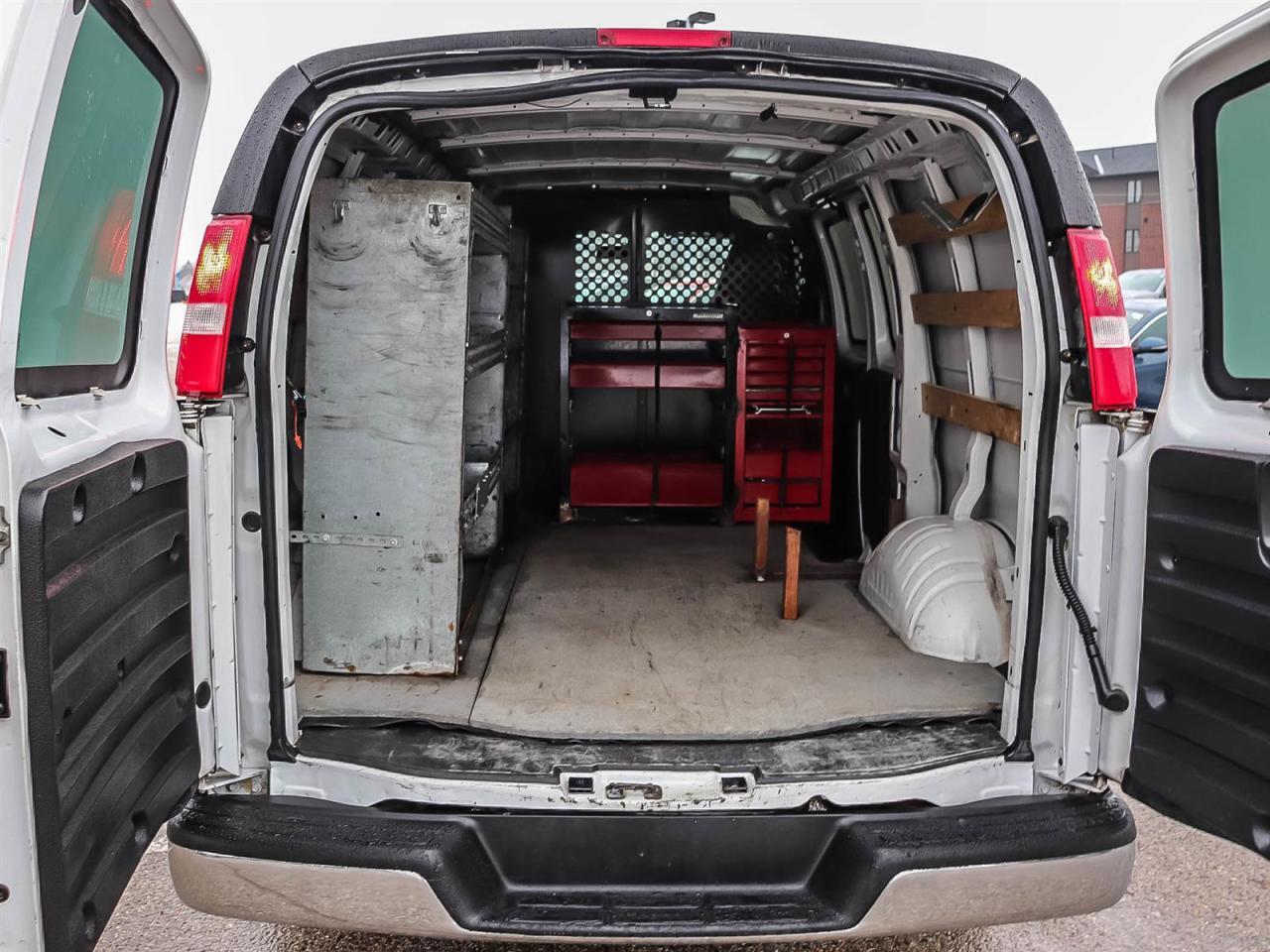 2020 GMC Savana Cargo Van BASE Photo
