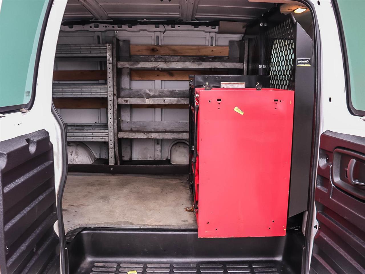 2020 GMC Savana Cargo Van BASE Photo