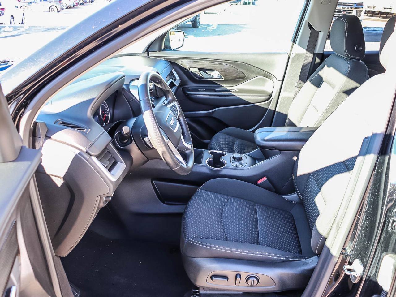 2023 GMC Terrain SLE Photo