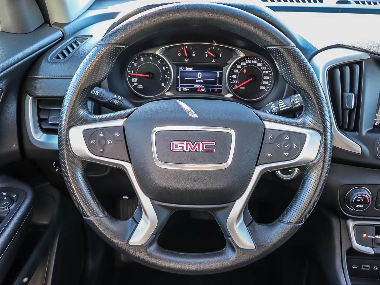 2023 GMC Terrain SLE Photo