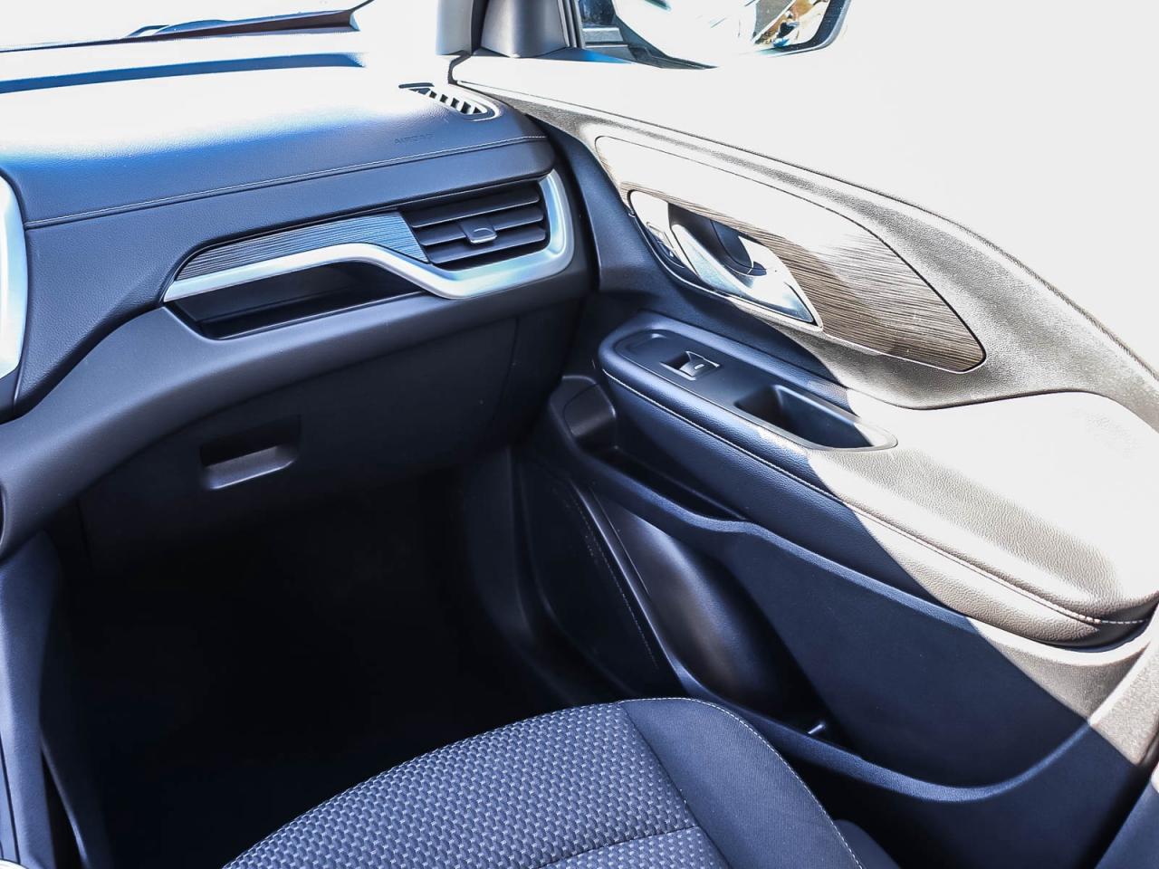 2023 GMC Terrain SLE Photo