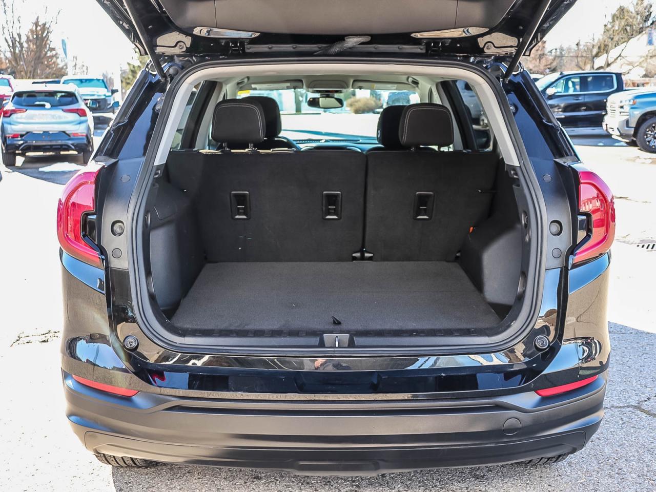 2023 GMC Terrain SLE Photo