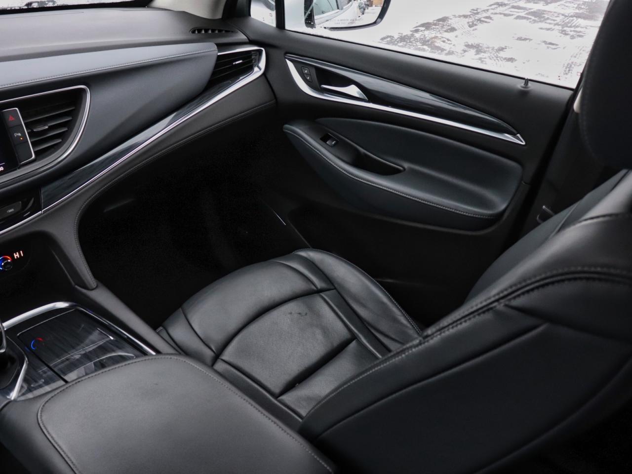 2021 Buick Enclave Essence AWD Photo