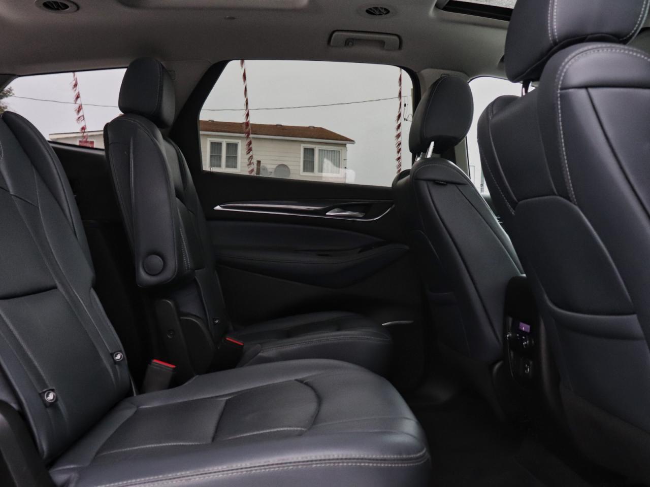 2021 Buick Enclave Essence AWD Photo