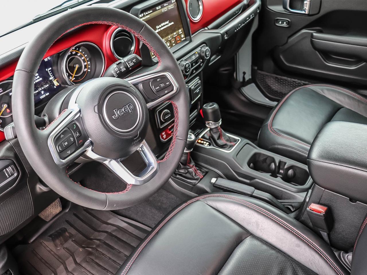 2023 Jeep Wrangler RUBICON Photo