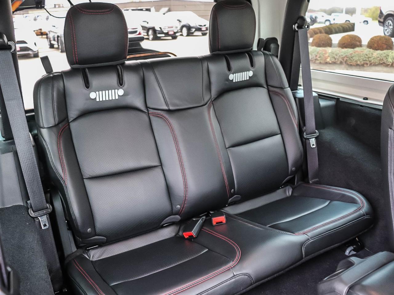 2023 Jeep Wrangler RUBICON Photo