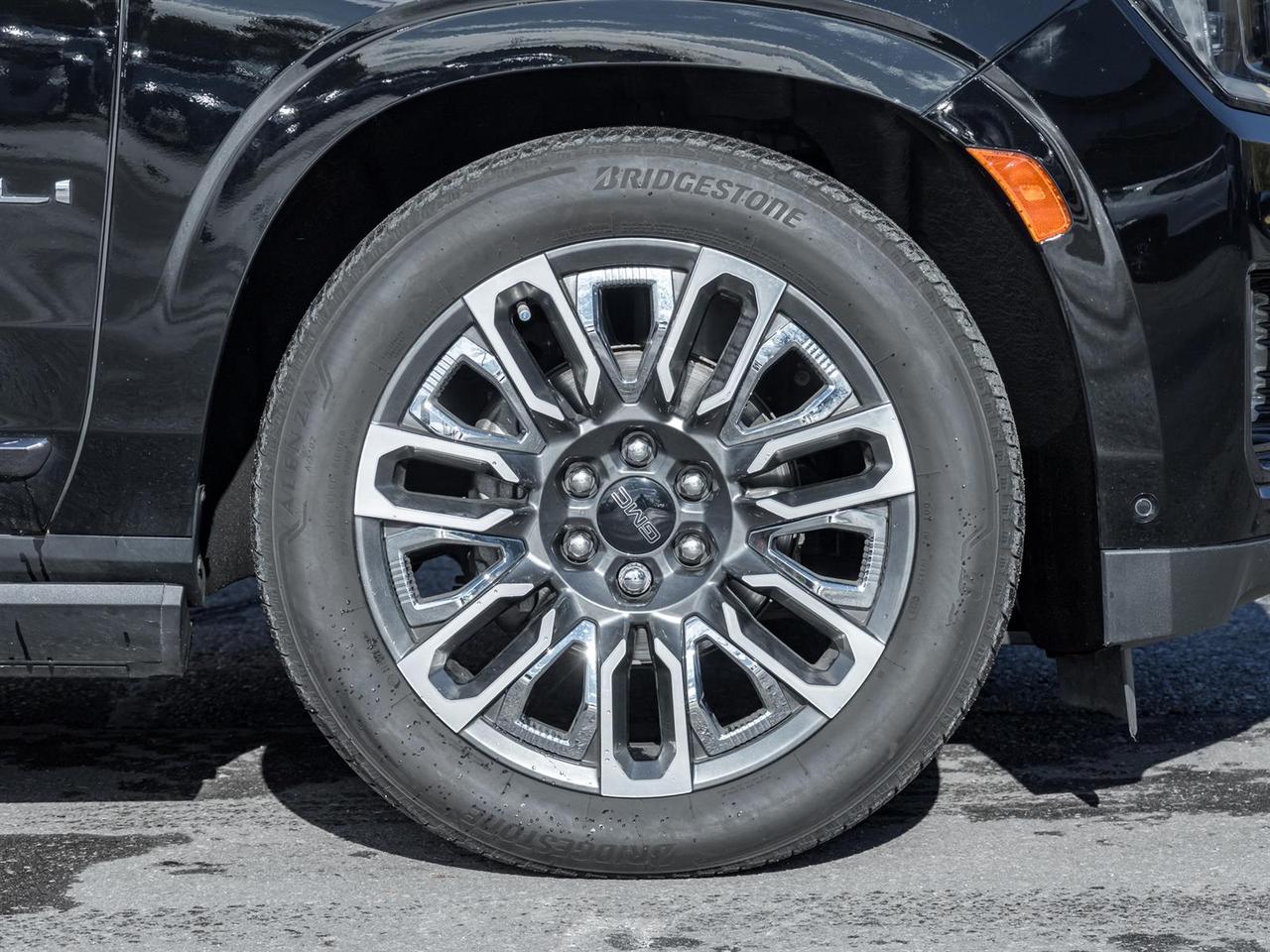 2023 GMC Yukon Denali Ultimate- 22" Wheels | Super Cruise Photo