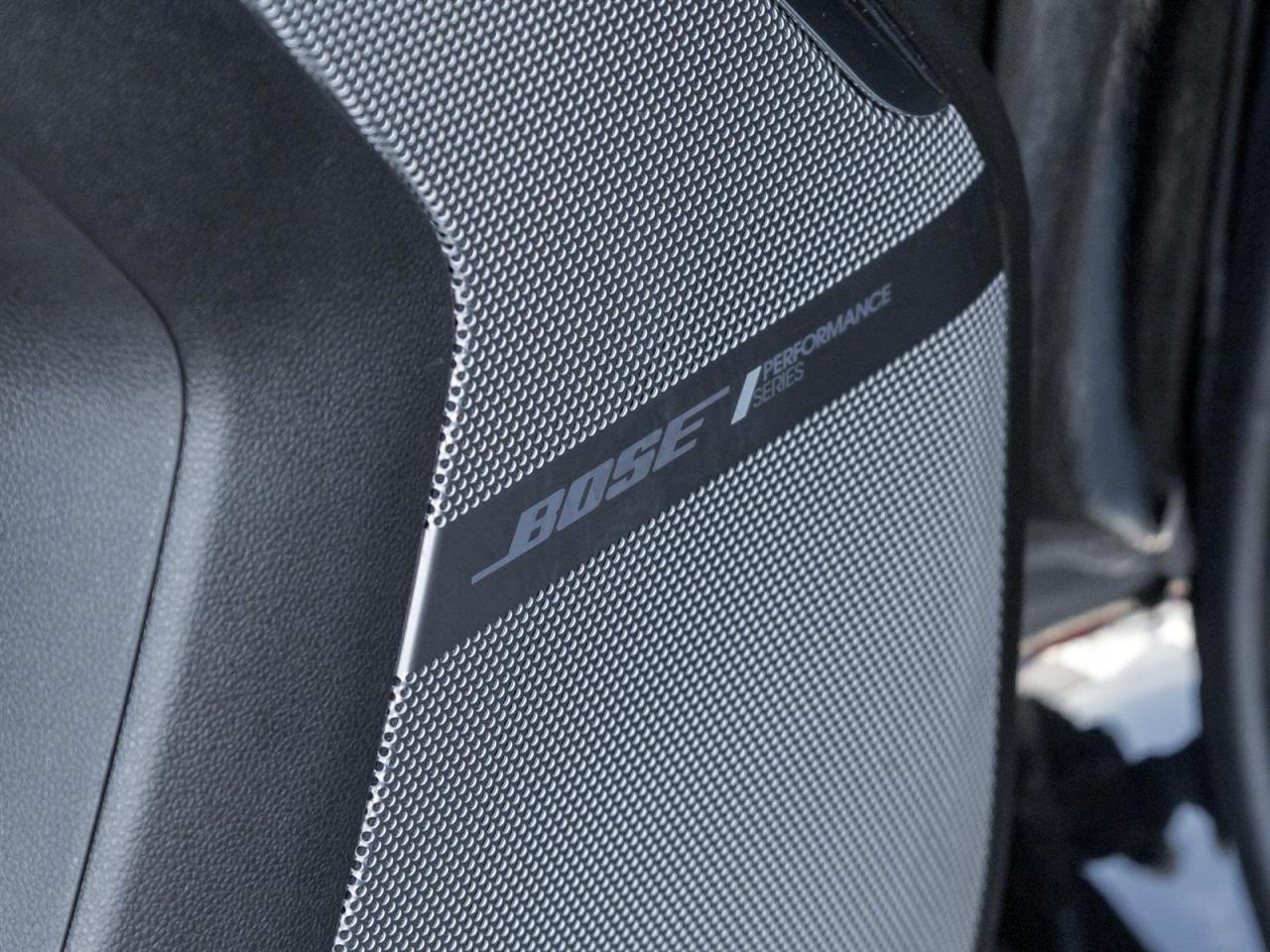 2023 GMC Yukon Denali Ultimate- 22" Wheels | Super Cruise Photo