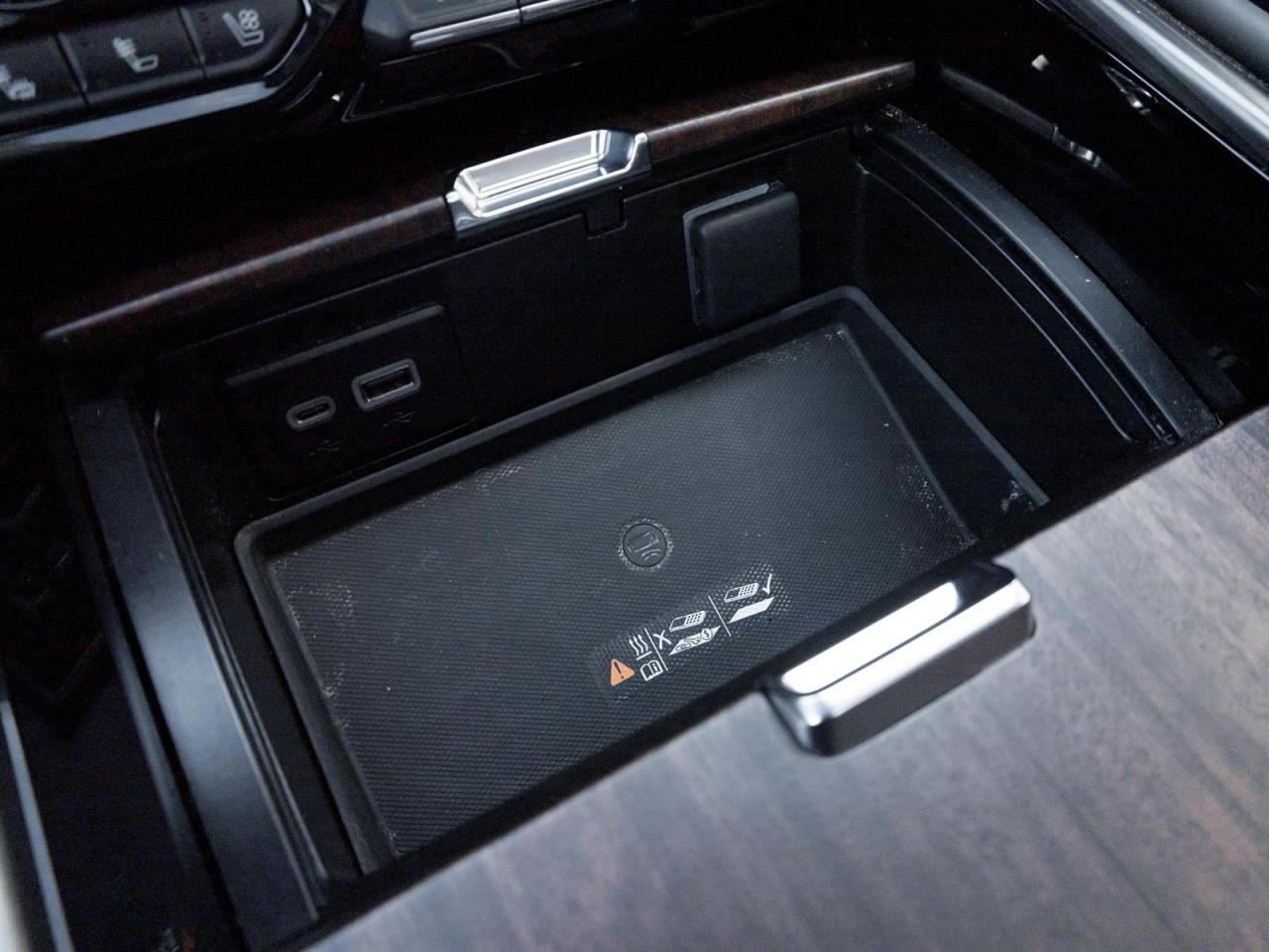 2023 GMC Yukon Denali Ultimate- 22" Wheels | Super Cruise Photo