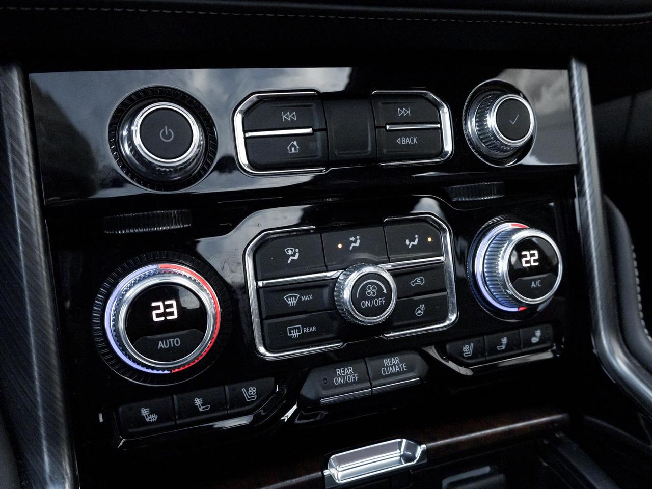 2023 GMC Yukon Denali Ultimate- 22" Wheels | Super Cruise Photo