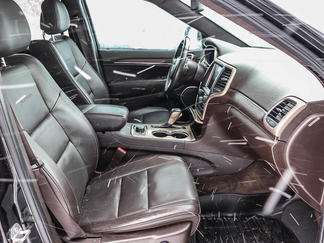 2016 Jeep Grand Cherokee Summit Photo