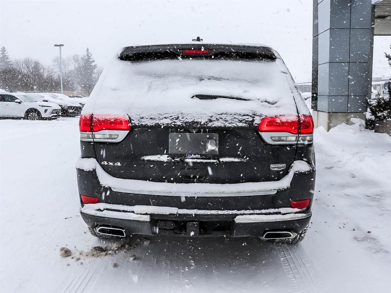 2016 Jeep Grand Cherokee Summit Photo