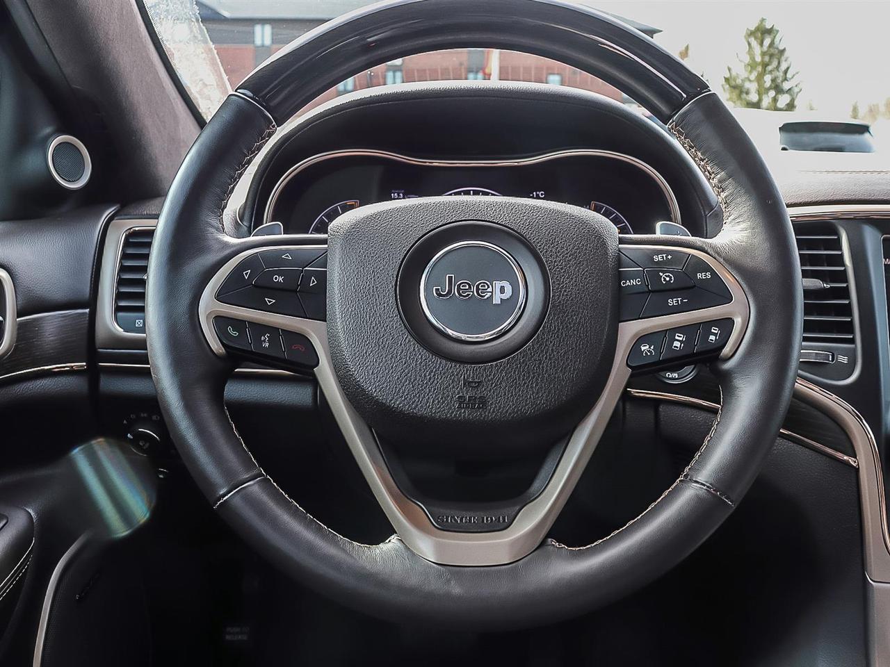 2016 Jeep Grand Cherokee Summit Photo