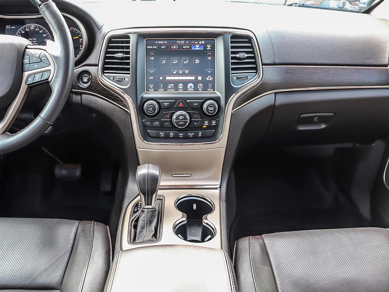 2016 Jeep Grand Cherokee Summit Photo
