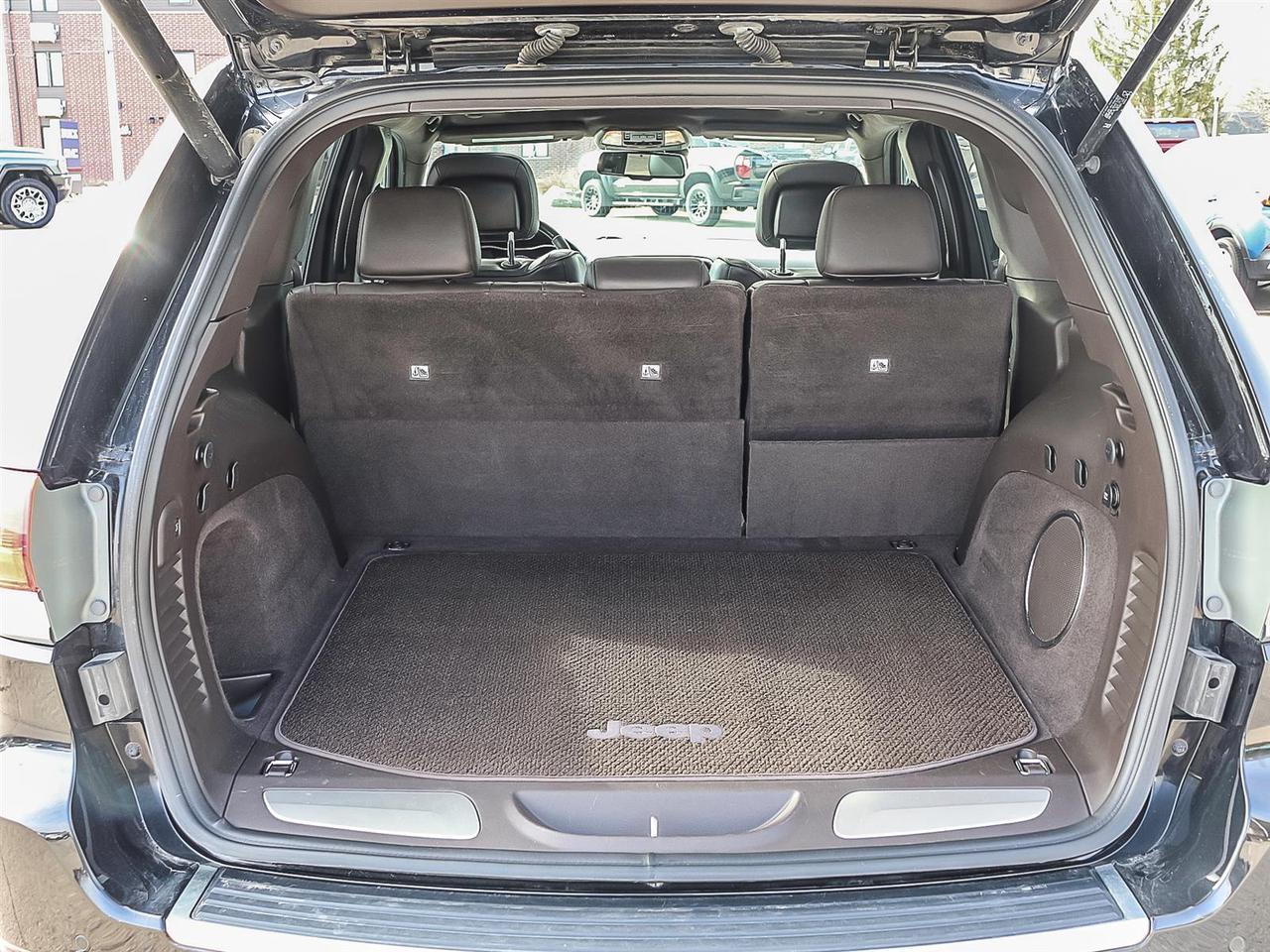 2016 Jeep Grand Cherokee Summit Photo
