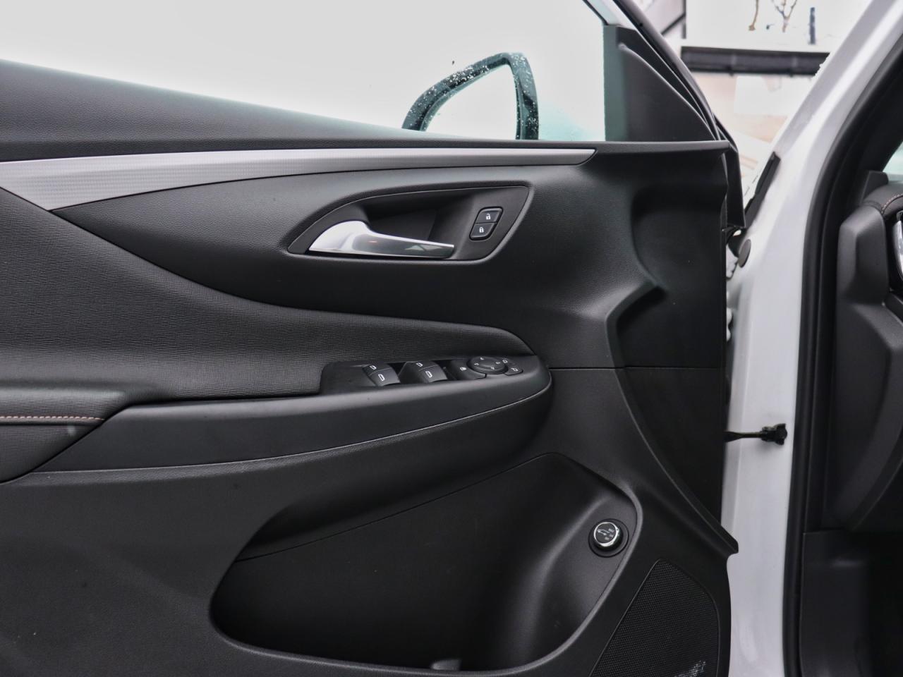 2024 Buick Envista Avenir Photo