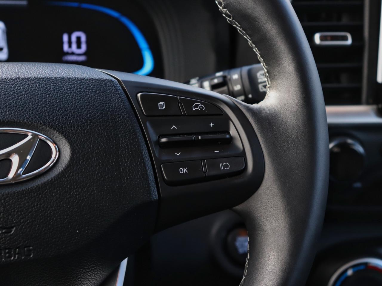 2025 Hyundai Venue Preferred - | Carplay | Remote Start | 3.99% Finance Available Photo