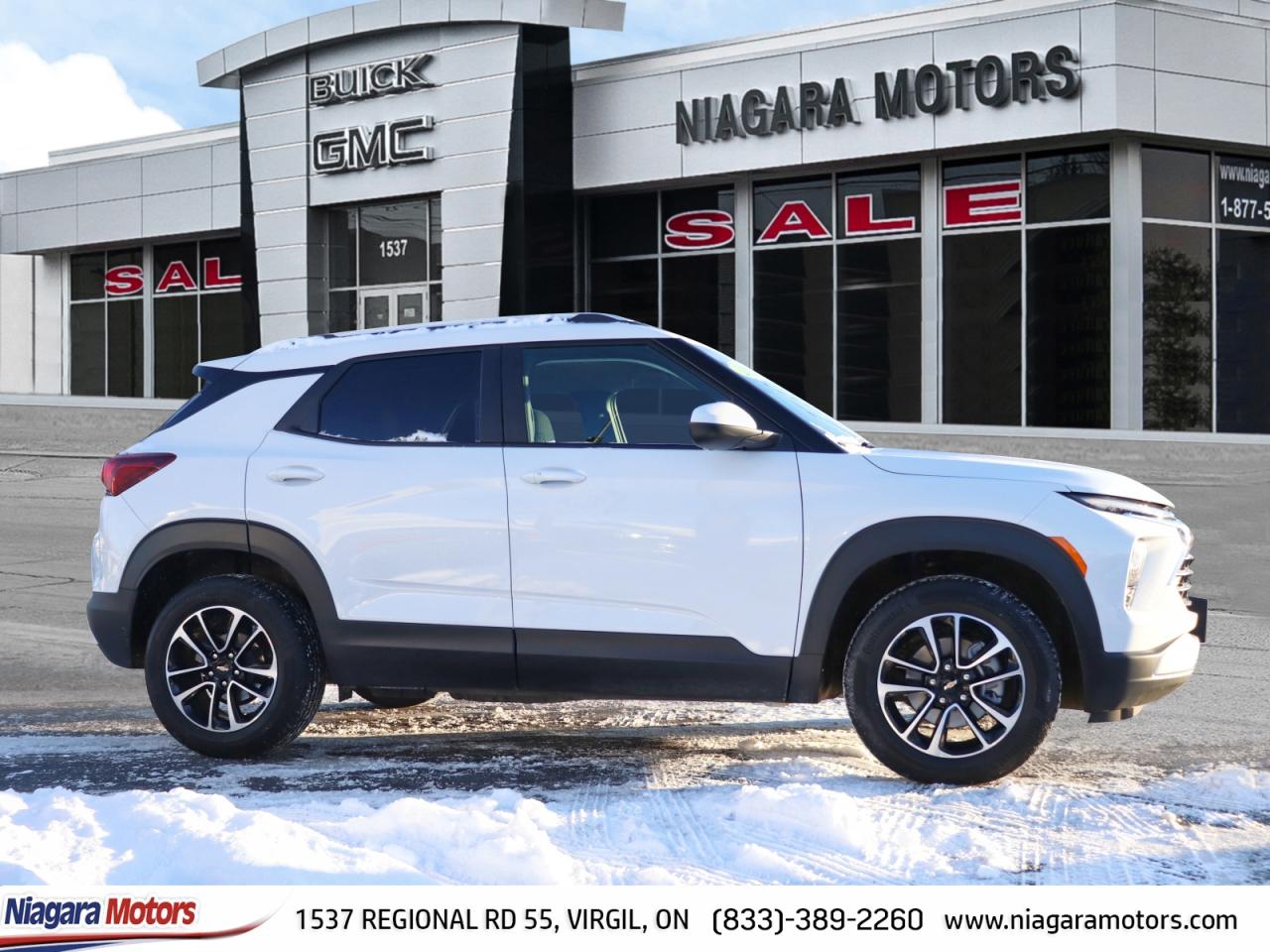 2025 Chevrolet TrailBlazer LT AWD Photo2