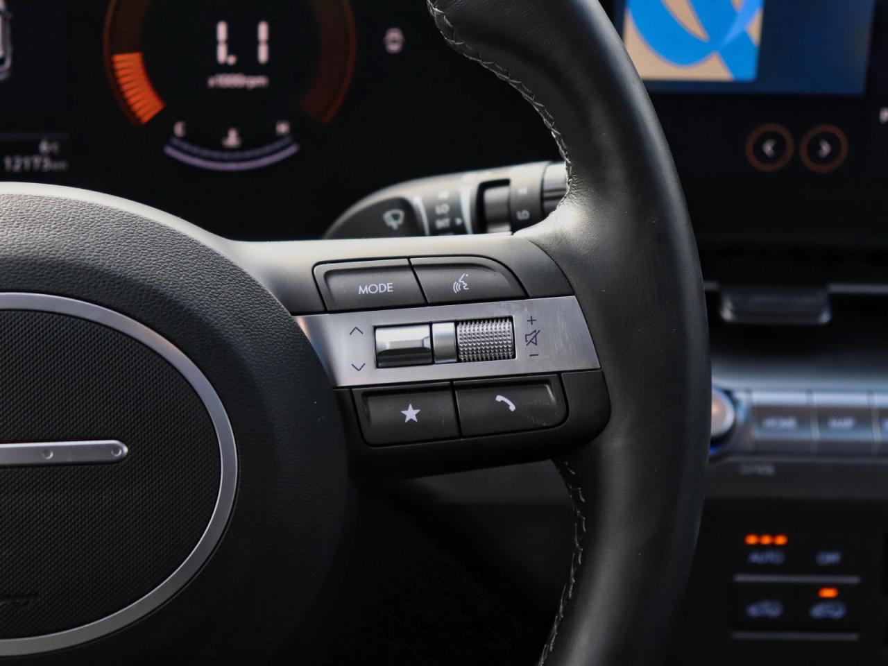 2025 Hyundai KONA TREND - LEATHER | SUNROOF | 3.99% FINANCE AVAILABLE Photo